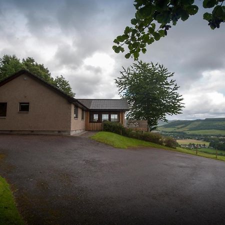 Achmony Holidays Villa Drumnadrochit Buitenkant foto