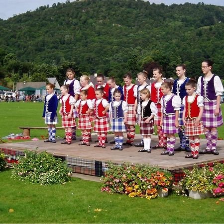 Achmony Holidays Villa Drumnadrochit Buitenkant foto